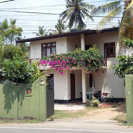 Hotel The Thusi'S Hikkaduwa Exterior foto